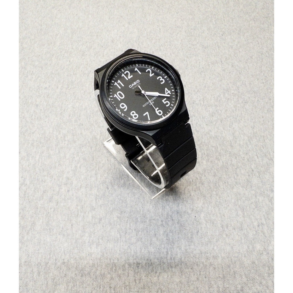 Casio MW-240 New Battery Mens Minimalist Watch 40mm Classic Black & White